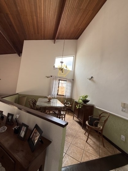 casa-venda-retiro-das-fontes-atibaia-997371